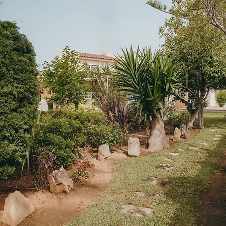 Tumbine Villa *